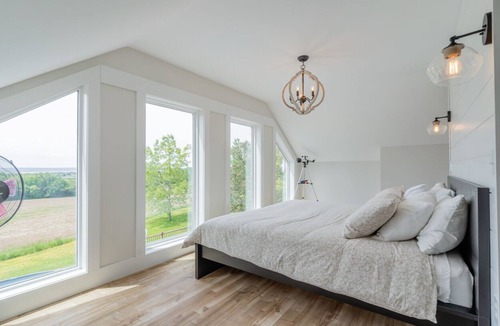 Masstown House | Wentworth Private Cottage with Hot Tub