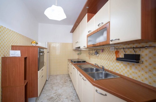 Polignano a Mare House | WePuglia – Dimora Melograno, house with priv.terrace&veranda, A/C, Wi-Fi
