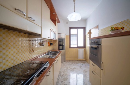 Polignano a Mare House | WePuglia – Dimora Melograno, house with priv.terrace&veranda, A/C, Wi-Fi