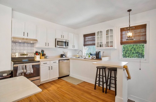 Annapolis House | West Annapolis Hidden Gem <.75Mile To Navy Stadium <1Mile to Downtown Annapolis
