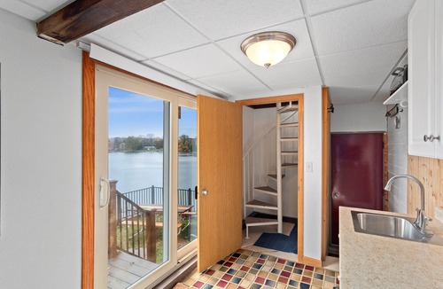 West Bend House | West Bend Lake House - Sleeps 12 - Add The Pontoon