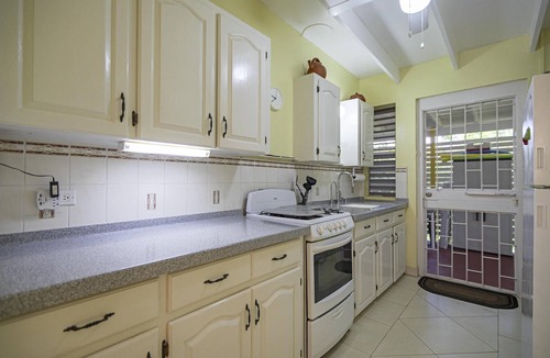 Gibbes Cottage | West Coast Charming 2-bedroom cottage in beautiful Gibbes area