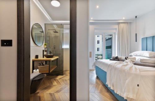 Split Bed & Breakfast | West Coast Deluxe Rooms