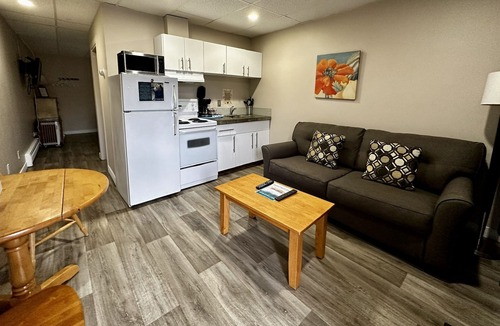Ucluelet Hotel | West Coast Motel