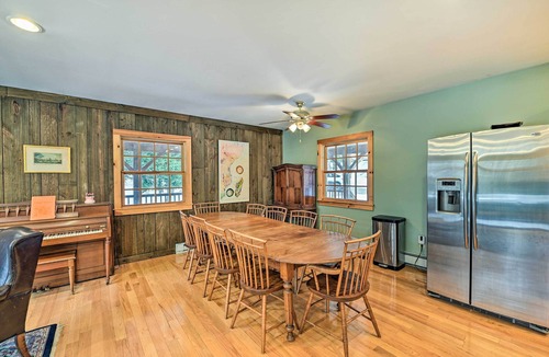 West Dover Cottage | West Dover Home w/Deck ~ 2 Mi to Mount Snow!