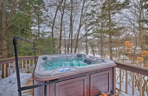 West Dover Cottage | West Dover Vacation Rental w/Hot Tub Near Mt Snow