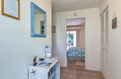 Tradewinds House | West End Paradise 4