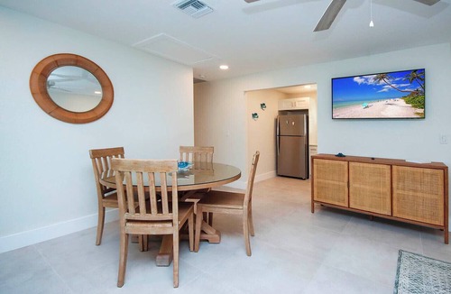 Tradewinds Condo | West End Paradise Unit Fish 6 - One bedroom suite w/water views