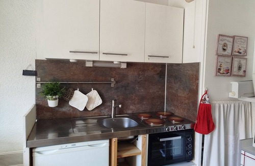Valloire Apartment | West-facing studio cabin for 3 in Valloire