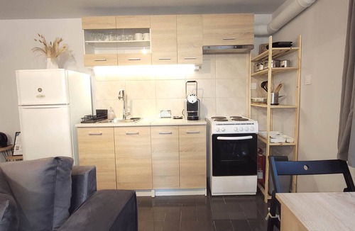 Aigio Apartment | West Garden in Aigio