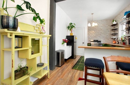 Berkeley House | West Highlands Charmer- a 2-bedroom bungalow in walkable N Denver!