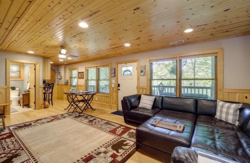 West Jefferson Apartment | West Jefferson Vacation Rental Near River