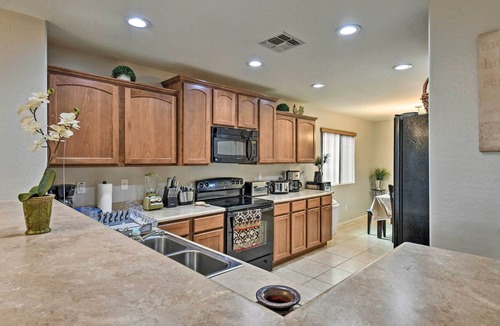 Watson Estates House | West Phoenix Home: Hike, Dine & Golf Nearby!