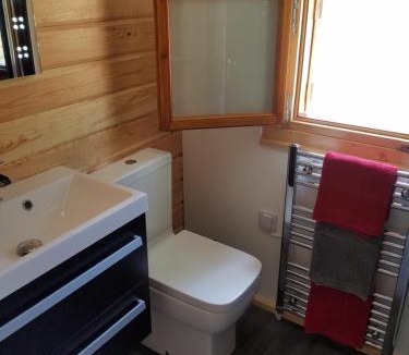 Sturton By Stow Ski Chalet | West Pool Cabin
