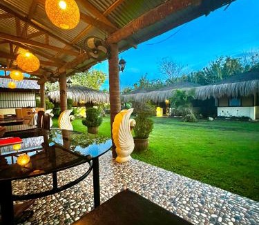 Basdiot Hotel | West Side Cabana