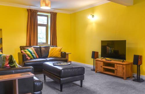 Ingrow House | West View Farm