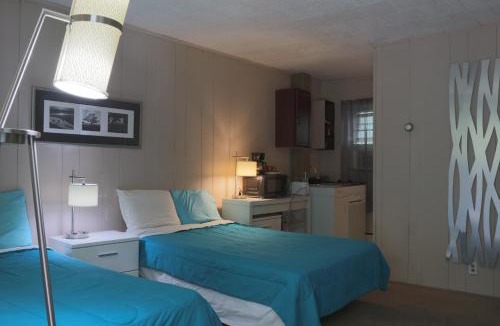Fleischmanns Hotel | West Wind Motel
