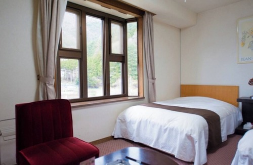 Fujikawaguchiko Hotel | West Wing Westernstyle twin room Mountain view/Minamitsurugun Yamanashi