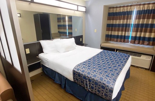 Belle Chasse Hotel | WeStay Suites - Belle Chasse