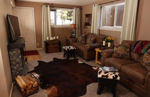 Bozeman Apartment | Western on Weaver Belgrade MT
