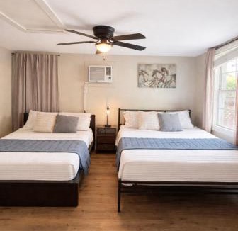 Southeast Houston Apartment | Western Studio