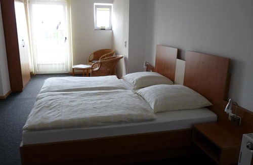 Luegde Hotel | Westfälischer Hof
