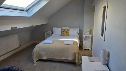 Skipton House | Westfield House - Characterful 7 bedroom townhouse