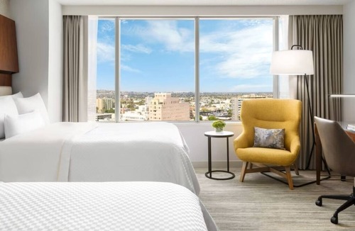 Downtown Long Beach Hotel | Westin Long Beach | 2 Double Beds | Near Shoreline Village