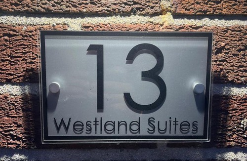 Bogside Apartment | Westland Suites - Stylish, Modern, Elegant, Central Apartments