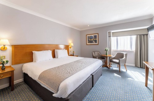 Hopwood Hotel | Westmead Hotel