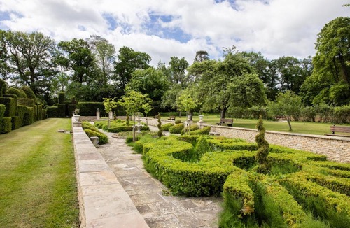 Weston-on-the-Green Hotel | Weston Manor Hotel