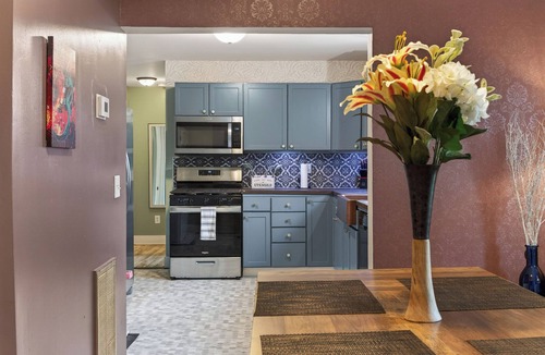 Grand Rapids Apartment | Westside 3 Bedroom Remodeled/Furnished/Short Term:Close to City of GR Prime Area