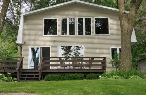 Litchfield Cabin | Westview Getaway: charming 4-bedroom lakeside cabin, 90 min. west of Twin Cities