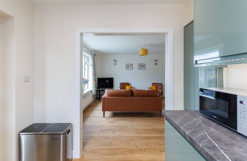 Freshwater Ski Chalet | Westway