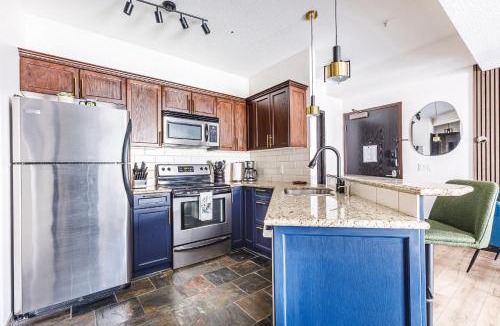 Canmore Apartment | Westwinds - Funky Basecamp in the Rockies