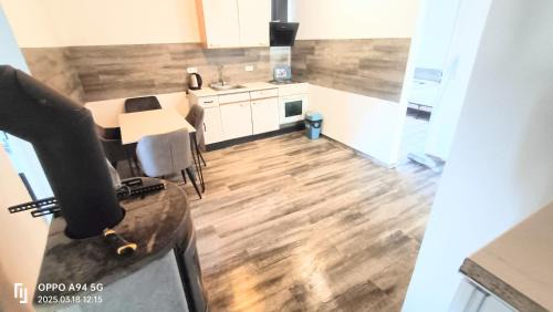 Ruesselsheim Apartment | WH37a