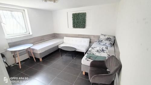 Ruesselsheim Apartment | WH37a