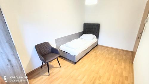 Ruesselsheim Apartment | WH37a