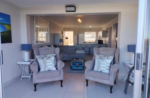 Westcliff Apartment | Whale Rock 32