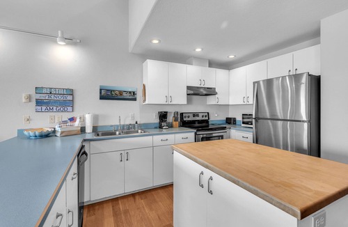 Depoe Bay Condo | Whale Watcher's Oceanfront Condo