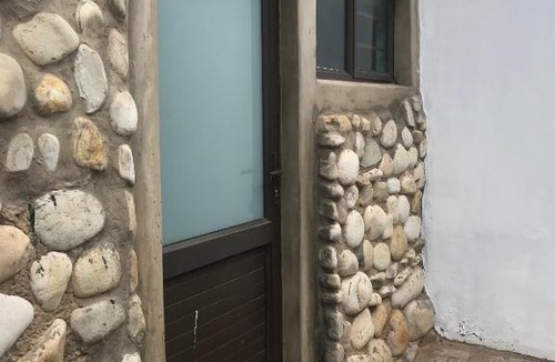 Seaview Apartment | Whalestone