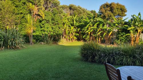 Whangapoua House | Whangapoua waves