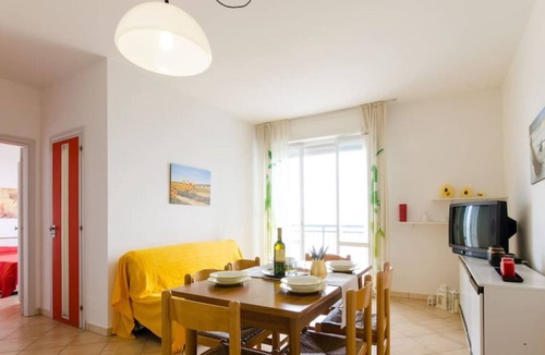 Lido di Pomposa Apartment | What a sea view! Beautiful three-room renovated apartment with climate