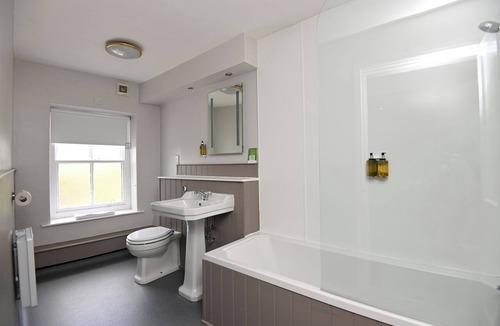 Baslow Hotel | Wheatsheaf, Baslow by Marston's Inns