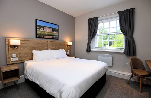 Baslow Hotel | Wheatsheaf, Baslow by Marston's Inns