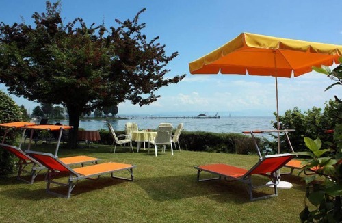 Immenstaad am Bodensee Apartment | Wheelchair-accessible vacation apartment with large terrace and lake view
