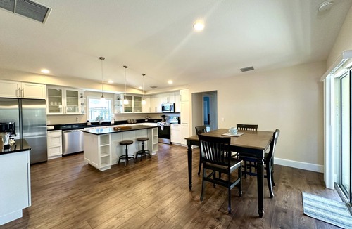 Bay Harbor Estates House | * Where beach days, pool nights, and unforgettable memories begin! *