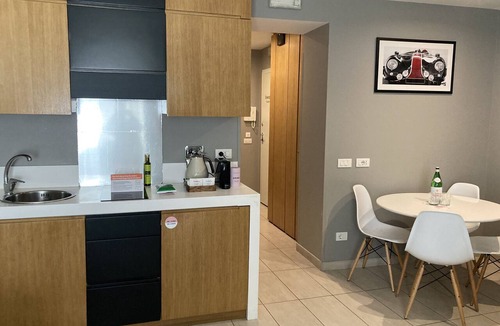 Rome City Centre Apartment | Where contemporary comfort meets Roman charm/Few steps to Trevi Fountain!