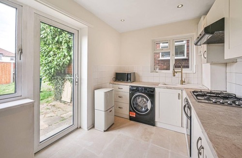 High Barnet Apartment | Where modern elegance meets classic chic