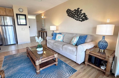 Kihei Condo | Where Tradition Meets Comfort Kihei Condo New AC Steps to Kamaole II Beach